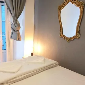 https://one-bedroom-apartment-in-the-centre-tv-da-madalena-01.hotels-lisbon-portugal.com