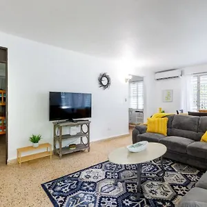  Holiday home Huge Porch House In Rainforest 15 Min From